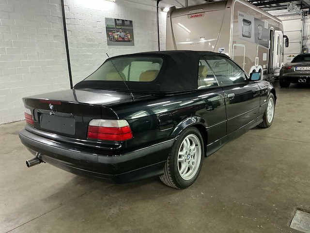 1997 bmw 318i cabrio personenauto - afbeelding 25 van  28