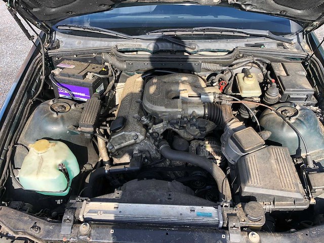 1997 bmw 318i personenauto - afbeelding 10 van  18
