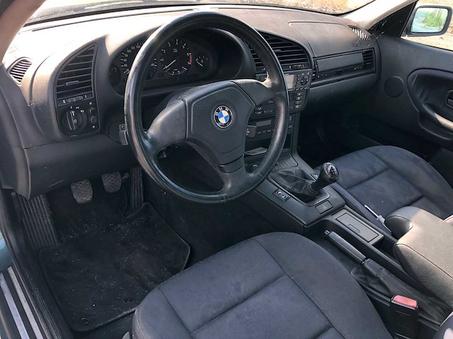 1997 bmw 318i personenauto - afbeelding 16 van  18