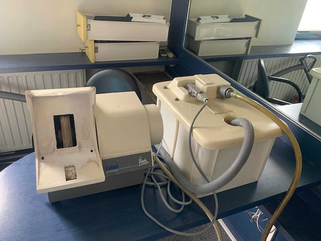 1997 briot rex brillenglazen-slijpmachine - afbeelding 1 van  7