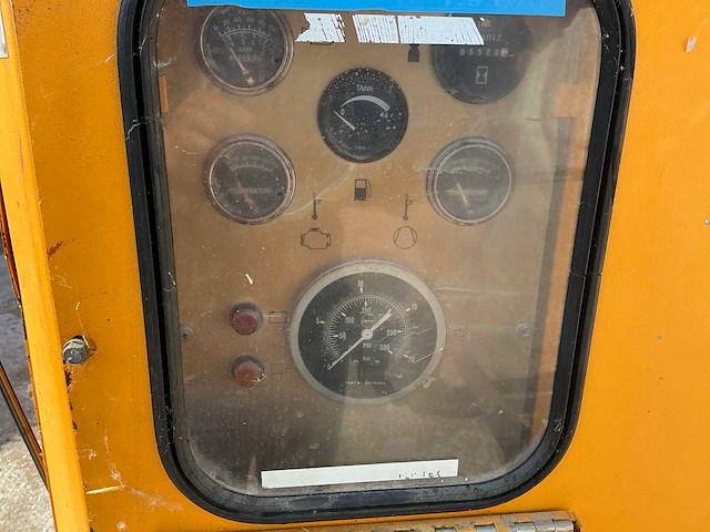 1997 ingersoll-rand vhp400wcat getrokken luchtcompressor - afbeelding 1 van  7