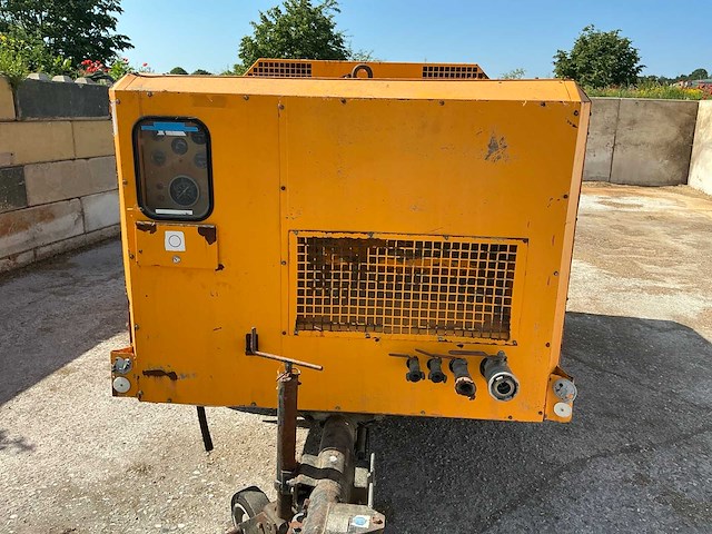 1997 ingersoll-rand vhp400wcat getrokken luchtcompressor - afbeelding 10 van  14