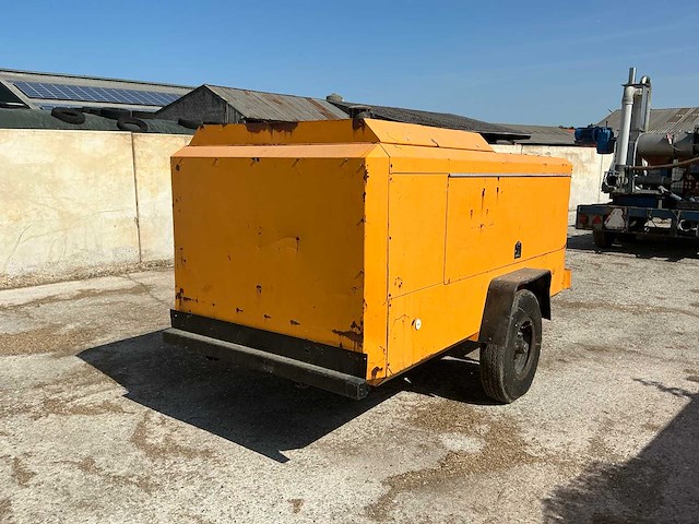 1997 ingersoll-rand vhp400wcat getrokken luchtcompressor - afbeelding 11 van  14
