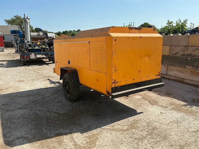 1997 ingersoll-rand vhp400wcat getrokken luchtcompressor - afbeelding 12 van  14