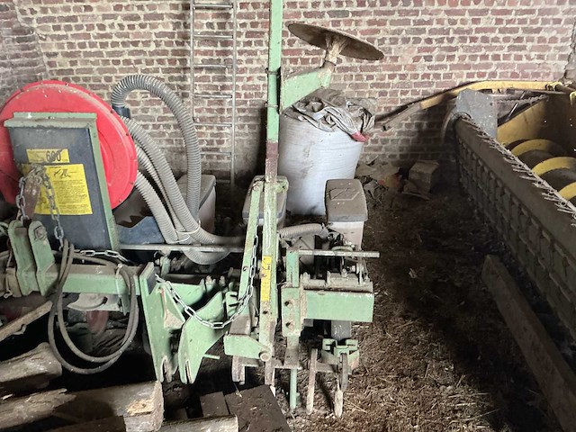 1997 kuhn precisiezaaimachine - afbeelding 6 van  19