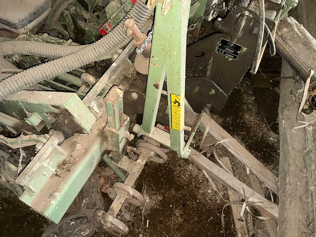 1997 kuhn precisiezaaimachine - afbeelding 9 van  19