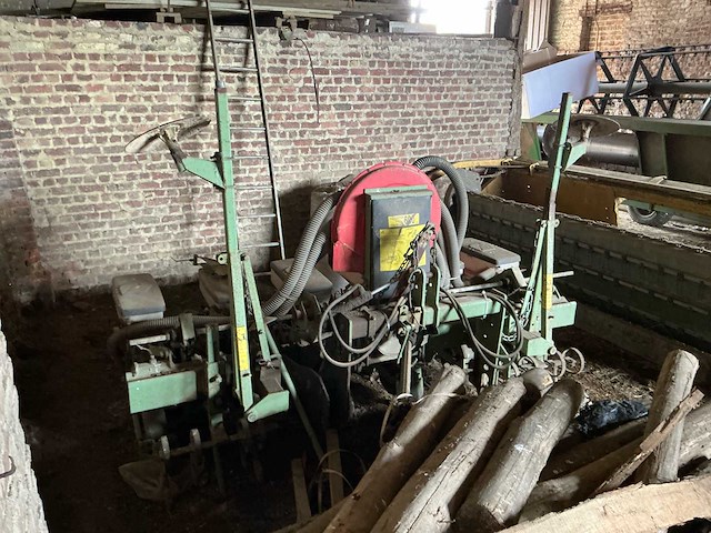 1997 kuhn precisiezaaimachine - afbeelding 13 van  19