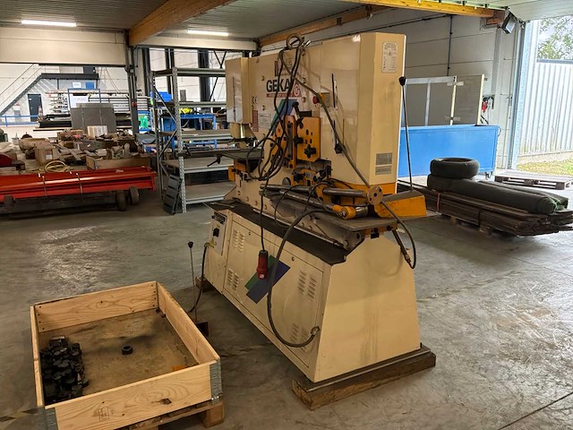 1997 lvd hyd 8050 pons- en knipmachine - afbeelding 5 van  9