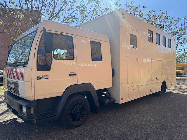 1997 man l12c - dubbele cabine - professionele paardenwagen voor 4 paarden - afbeelding 1 van  26