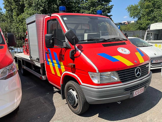 1997 mercedes-benz tn 412 de brandweerwagen - afbeelding 12 van  31