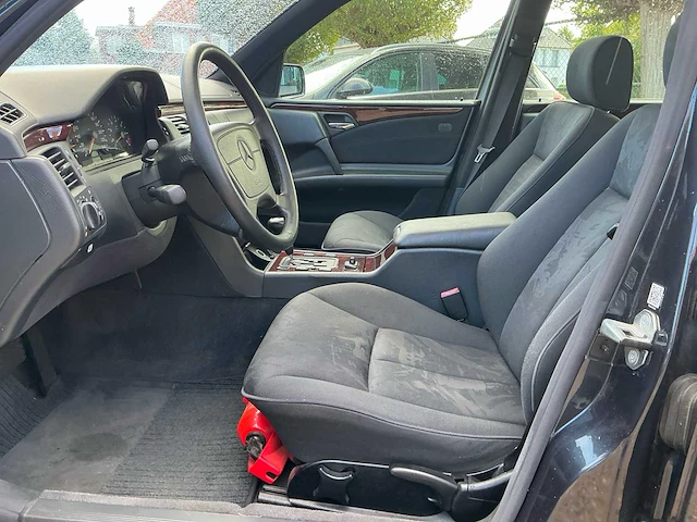 1997 mercedes e230 elegance personenauto - afbeelding 8 van  26