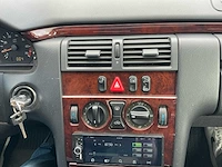 1997 mercedes e230 elegance personenauto - afbeelding 10 van  26