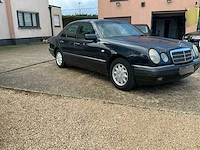 1997 mercedes e230 elegance personenauto - afbeelding 24 van  26