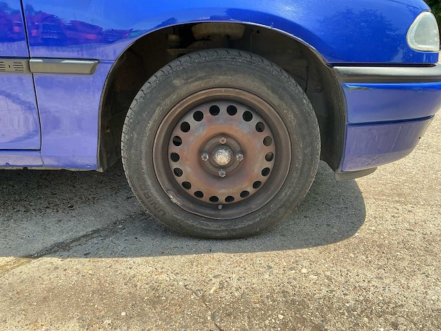 1997 opel astra t92 personenauto - afbeelding 10 van  24