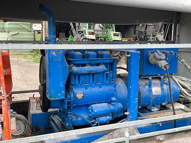 1997 pft g4 pft g4 pleistermachine met aanhangwagen en toebehoren - afbeelding 35 van  47