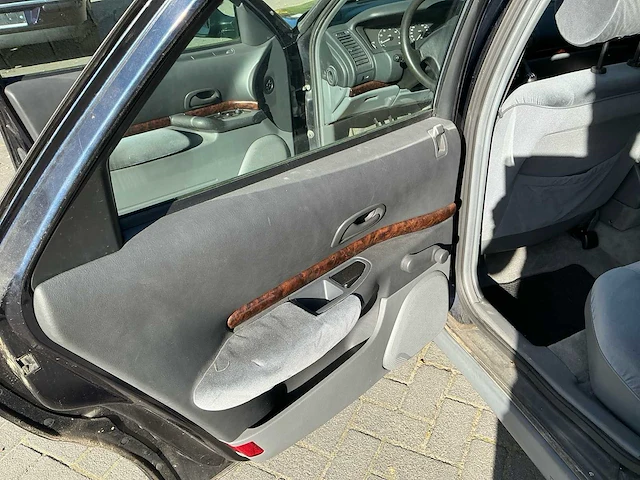 1997 renault safrane personenauto - afbeelding 11 van  29