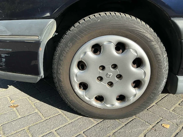 1997 renault safrane personenauto - afbeelding 9 van  29