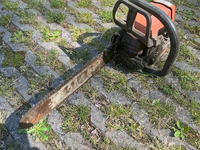 1997 stihl kettingzaag - afbeelding 4 van  5