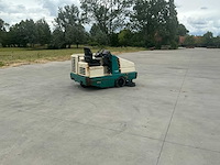 1997 tennant 355 zelfrijdende veegmachine - afbeelding 2 van  35