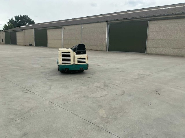 1997 tennant 355 zelfrijdende veegmachine - afbeelding 7 van  35