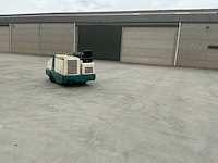 1997 tennant 355 zelfrijdende veegmachine - afbeelding 9 van  35