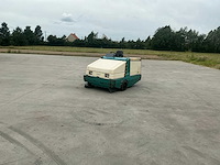 1997 tennant 355 zelfrijdende veegmachine - afbeelding 18 van  35