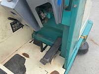 1997 tennant 355 zelfrijdende veegmachine - afbeelding 43 van  59