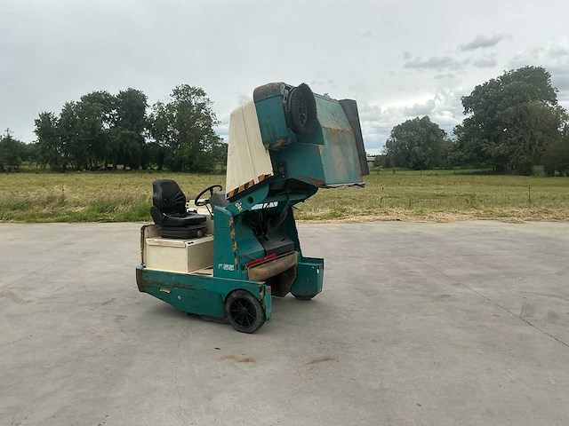 1997 tennant 355 zelfrijdende veegmachine - afbeelding 44 van  59