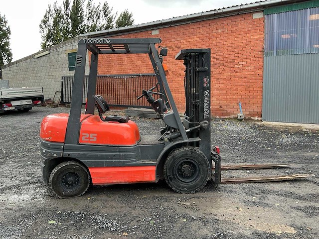 1997 toyota 02-6fdf25 vorkheftruck - afbeelding 7 van  12