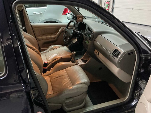 1997 volkswagen golf 2.9i vr6 syncro - afbeelding 16 van  44