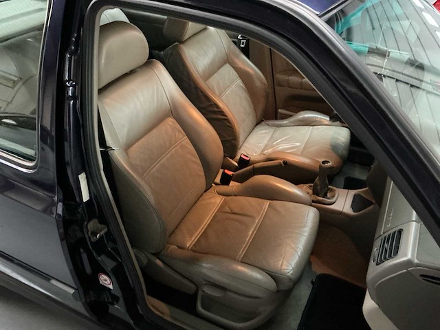 1997 volkswagen golf 2.9i vr6 syncro - afbeelding 17 van  44