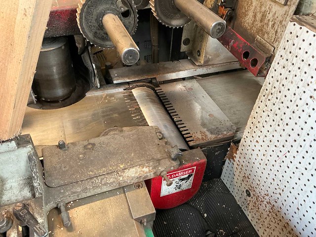 1997 weinig profmat23e vierzijdige profileer- en schaafmachine - afbeelding 9 van  11