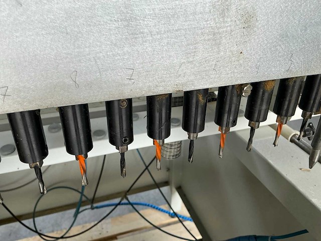 1998 almatic b15 multikopsboormachine - afbeelding 14 van  14