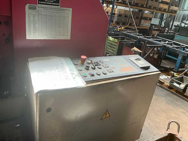 1998 behringer hbp360a horizontale bandzaagmachine - afbeelding 4 van  6