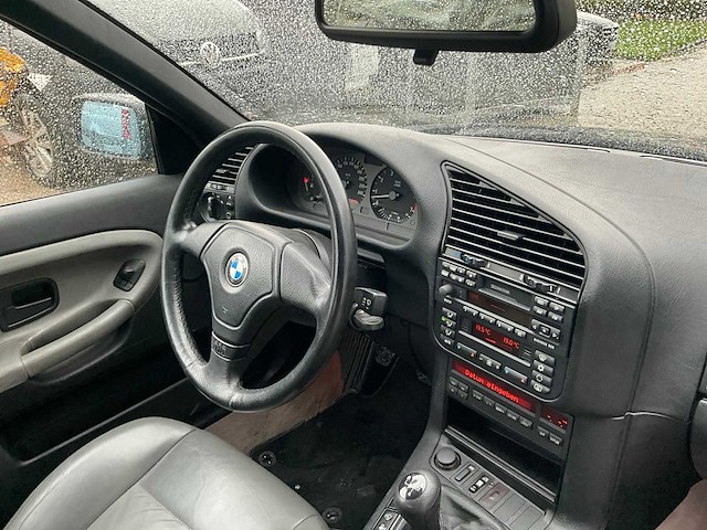 1998 bmw 320i personenauto - afbeelding 2 van  28