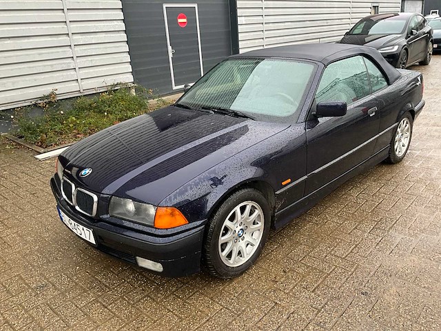 1998 bmw 320i personenauto - afbeelding 1 van  28