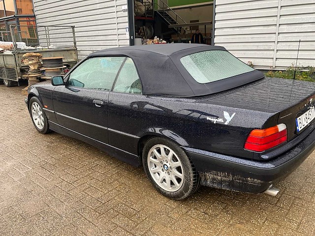 1998 bmw 320i personenauto - afbeelding 22 van  28