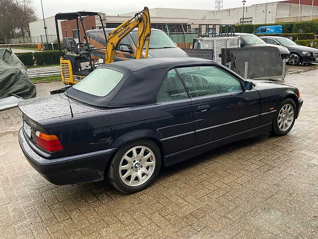 1998 bmw 320i personenauto - afbeelding 24 van  28
