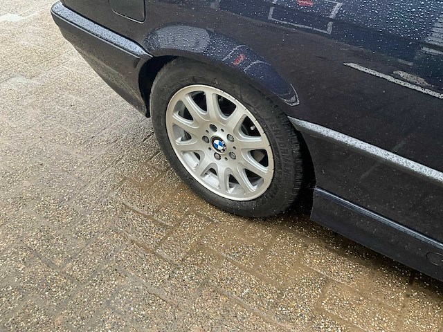 1998 bmw 320i personenauto - afbeelding 26 van  28