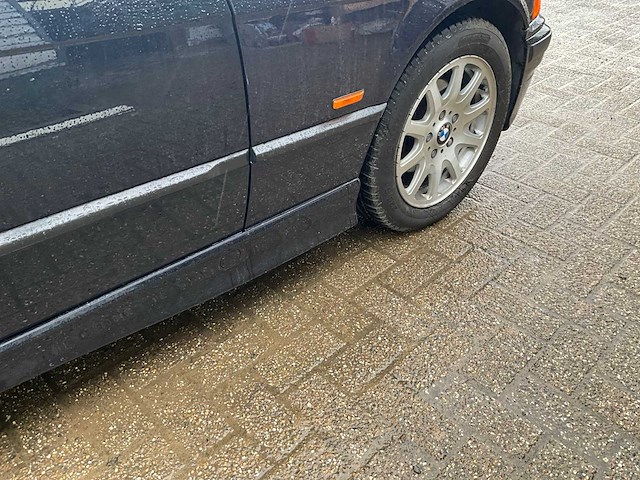 1998 bmw 320i personenauto - afbeelding 27 van  28