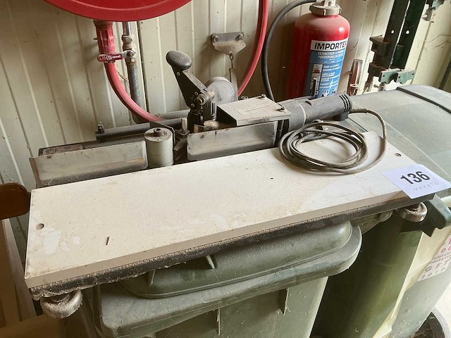 1998 casam ec 2000e kantenlijmmachine - afbeelding 1 van  4