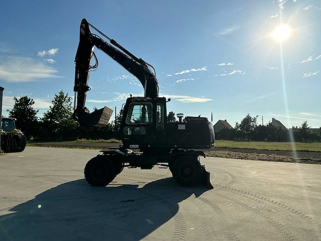 1998 hyundai robex-130w banden graafmachine - afbeelding 30 van  45
