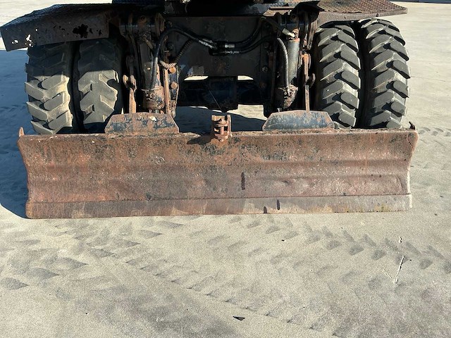1998 hyundai robex-130w banden graafmachine - afbeelding 39 van  45