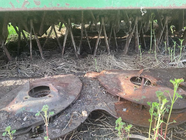 1998 krone am 243 pk achterste schijfmaaier - afbeelding 7 van  9