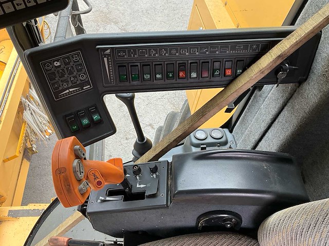 1998 new holland tx68 plus combine - afbeelding 9 van  58