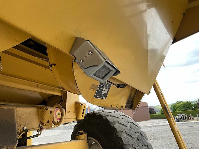 1998 new holland tx68 plus combine - afbeelding 50 van  58