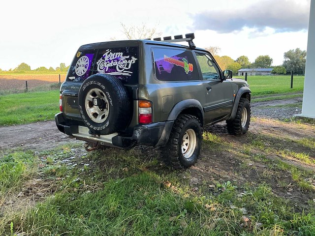 1998 nissan patrol gr personenauto lichte vracht - afbeelding 37 van  41