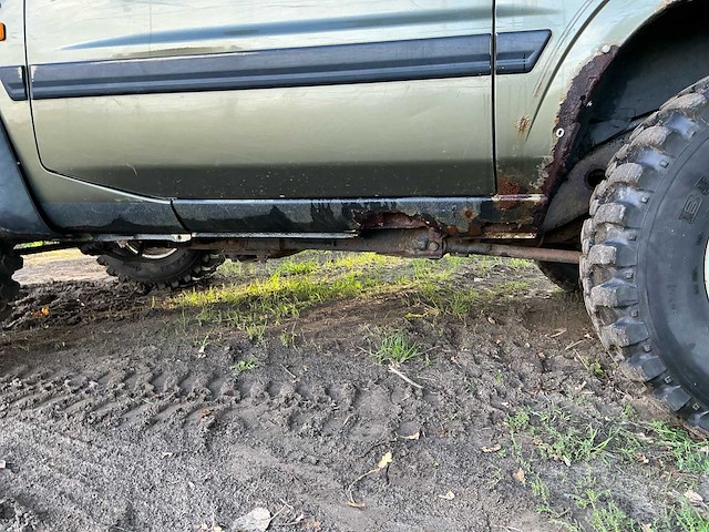1998 nissan patrol gr personenauto lichte vracht - afbeelding 9 van  30