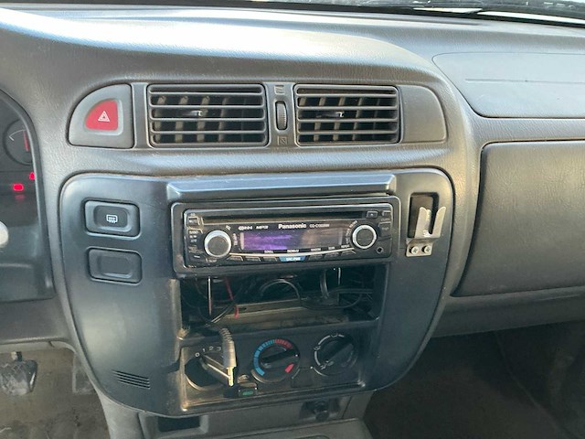 1998 nissan patrol gr personenauto lichte vracht - afbeelding 19 van  30