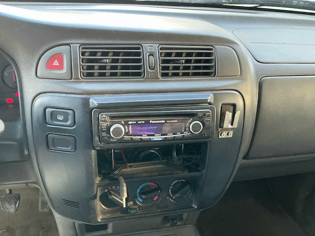 1998 nissan patrol gr personenauto lichte vracht - afbeelding 20 van  41
